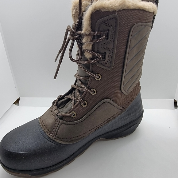 North Face Women's Shellista IV Mid Lace Boot - Picture 2 of 4